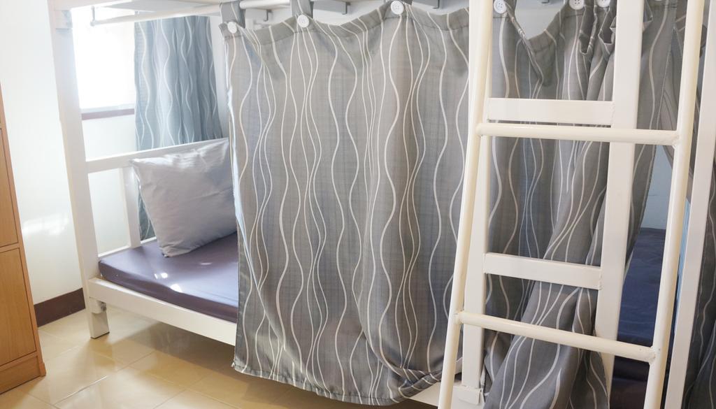 Wake Up Hostel Бангкок Экстерьер фото